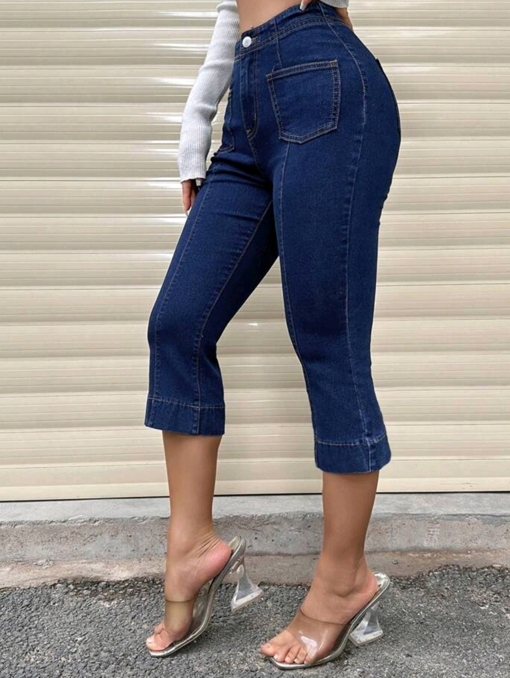Women's Length Denim Capri Pants - Picture 6 of 6